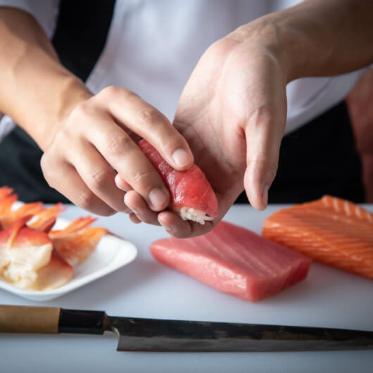 Rolling perfect nigiri